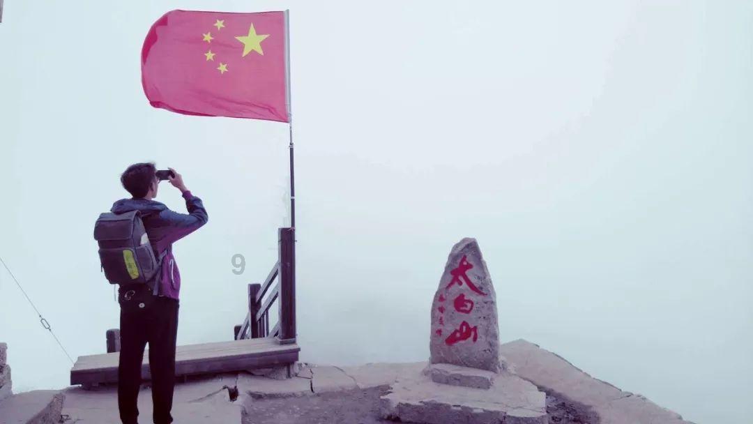 逃离破旧弃城